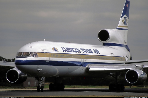Tri-Jets: TriStars, DC-10s and MD-11s (Osprey Civil Aircraft Series) Robbie Shaw Tri-Jets: TriStars, DC-10s and MD-11s (Osprey Civil Aircraft Series) Robbie Shaw