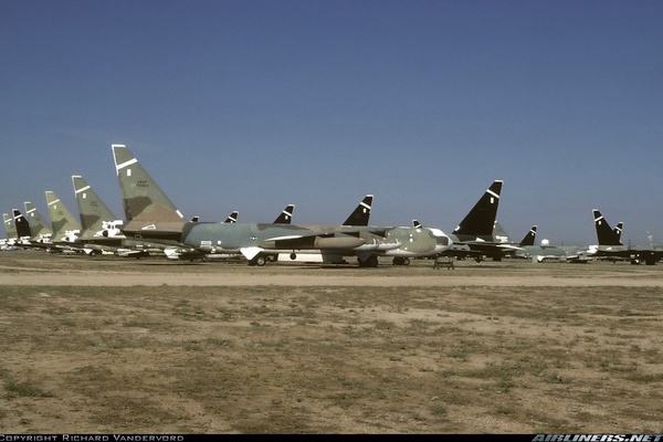 Boeing B-52F Stratofortress - USA - Air Force | Aviation Photo #1651951 ...