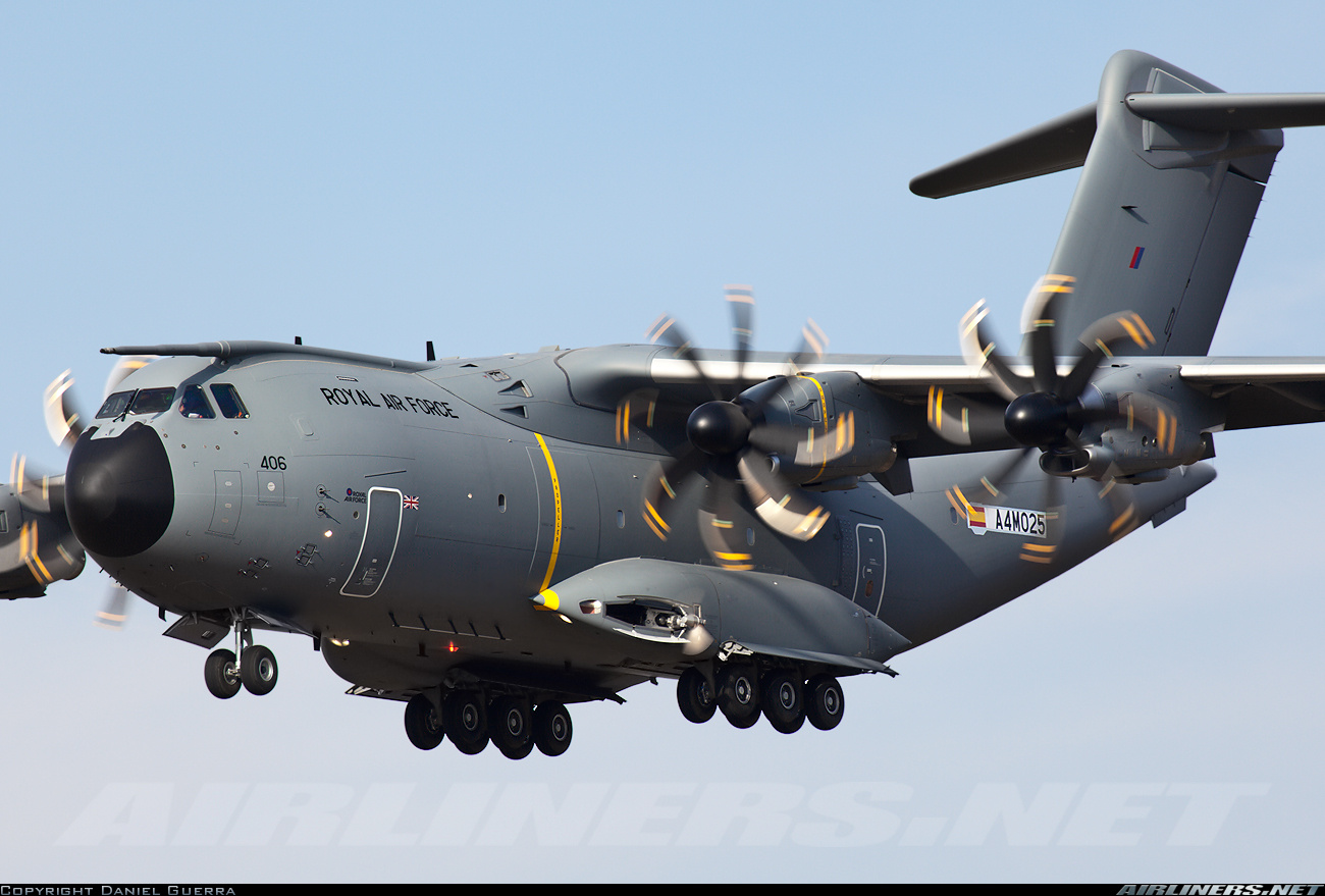airbus a400m atlas On 9 may 2015, an airbus a400m atlas cargo plane on a test flight crashed at la rinconada, spain, less than 5 kilometres (31 mi) from seville airport at around 1:00 pm local time, killing 4 of the 6 crew onboard. airbus a400m atlas On 9 may 2015, an airbus a400m atlas cargo plane on a test flight crashed at la rinconada, spain, less than 5 kilometres (31 mi) from seville airport at around 1:00 pm local time, killing 4 of the 6 crew onboard.
