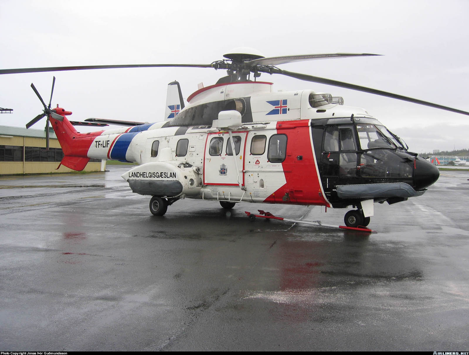 verachten Mitt klep Aerospatiale AS-332L1 Super Puma - Landhelgisgaeslan - Icelandic Coast  Guard | Aviation Photo #0455660 | Airliners.net