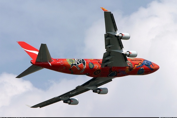 QANTAS BIG RED BOEING 747-438ER