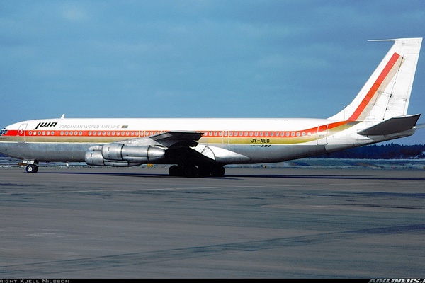Aircraft – Boeing 747-400 - Northwest Airlines History Center