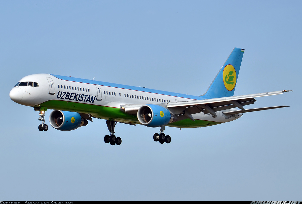 Хаво янги. Uzbekistan Airways Боинг 757. Самолет Узбекистон хаво йуллари. Ташкент хаво йуллари. Узбекистон хаво йуллари баннер.