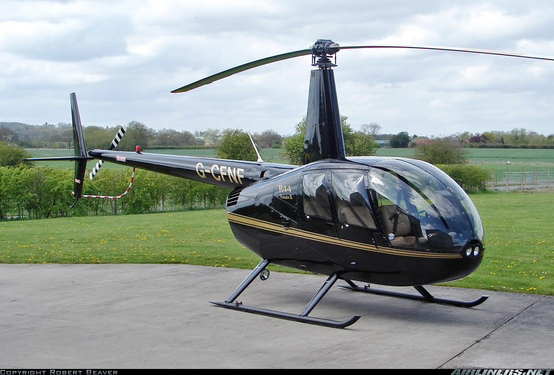 Robinson r44ii. Вертолет Robinson r44. Robinson r44 Raven II. Вертолет Робинсон р 44. R44 Raven 2.