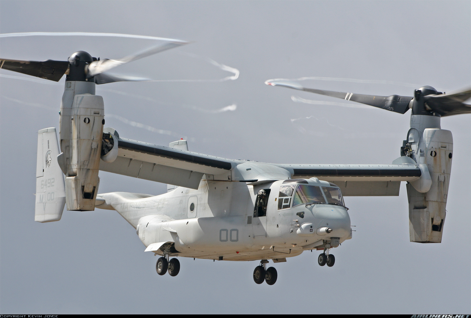 V 22 4. Конвертоплан ка 22. Военные самолёт Bel Boeing v-22 Osprey. Uh 22 Osprey. Вертолет с поворотными винтами.