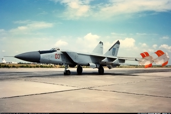 Mikoyan-Gurevich MiG-25PD - Ukraine - Air Force | Aviation Photo ...