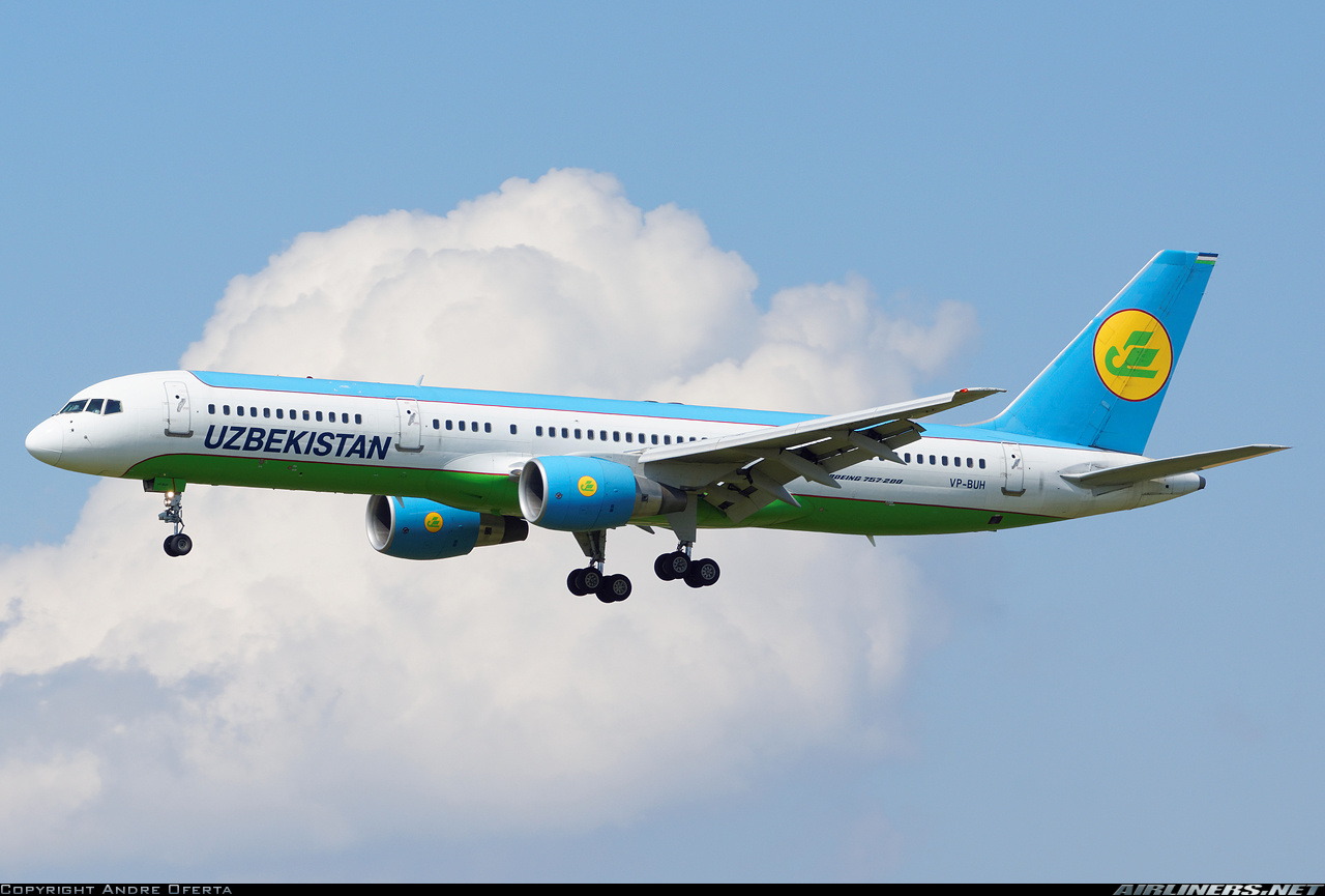 Boeing 757 Uzbekistan Airways