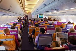 Россия тайланд самолет. Bangkok Airways салон самолета. Боинг Аэрофлот Тайланд 747. Рейс 311 Thai Airways. Самолет Москва Пхукет.