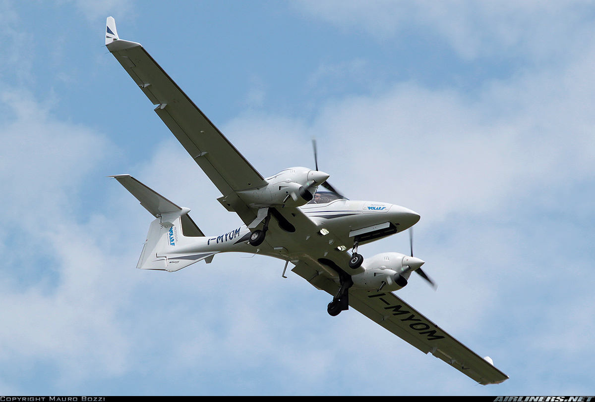 Da 42. Diamond da42 Twin Star. Самолет Diamond da-42. Diamond aircraft da42 Twin Star. Самолёт Даймонд 42 т.