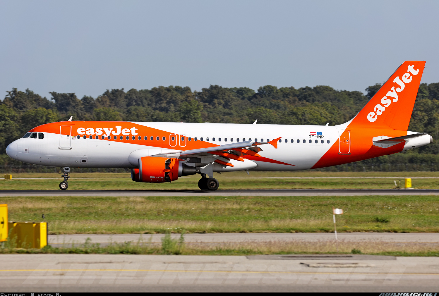 Airbus A320-214 - EasyJet Europe | Aviation Photo #7576273 | Airliners.net