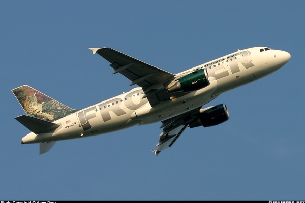 Frontier Airlines - Airbus A319-111 (N910FR)