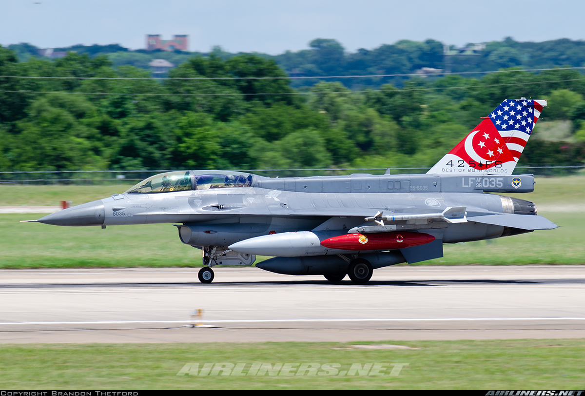 Lockheed Martin F-16DJ Fighting Falcon - Singapore - Air Force ...