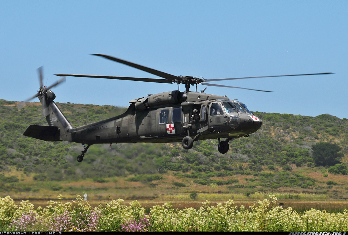 Вертолет uh 60 black hawk. Sikorsky uh-60l Black Hawk (s-70a). Вертолёт uh-60 Black Hawk. Sikorsky uh-60l Black Hawk. Sikorsky uh-60 Black Hawk вертолёты США.