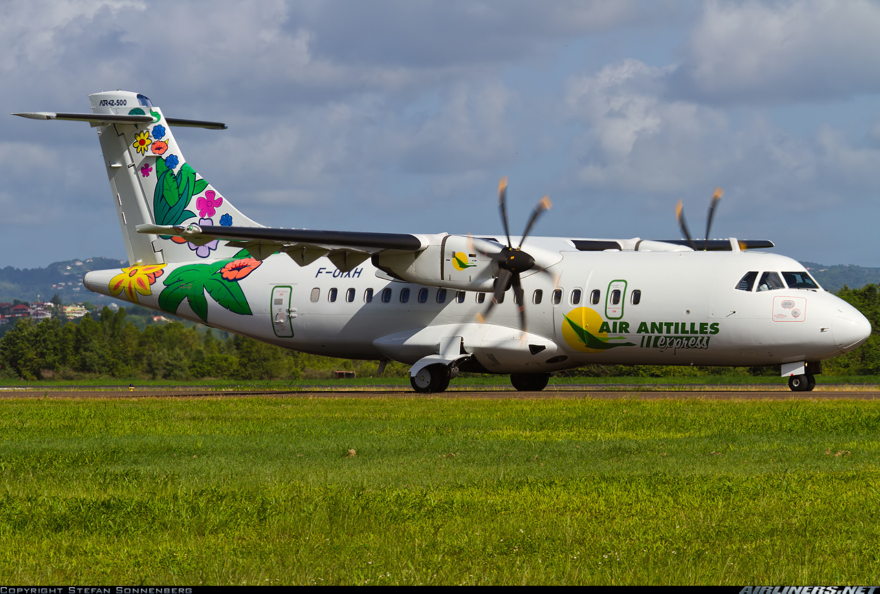 Атр 42. ATR ATR 42‑500. ATR 42-500 самолет. ATR 42/72. Aeritalia ATR 42-500 самолет.