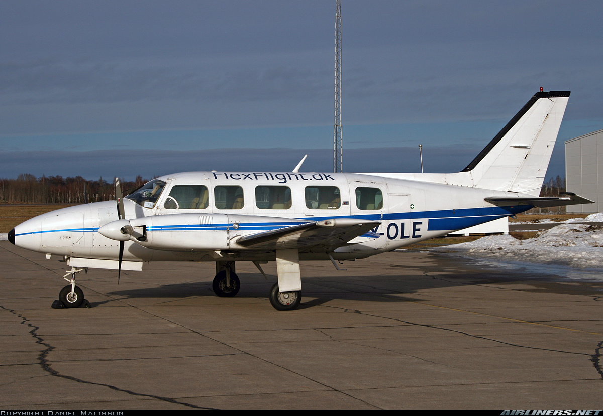 Piper PA-31-350 Chieftain - Flexflight, Aviation Photo #1173434