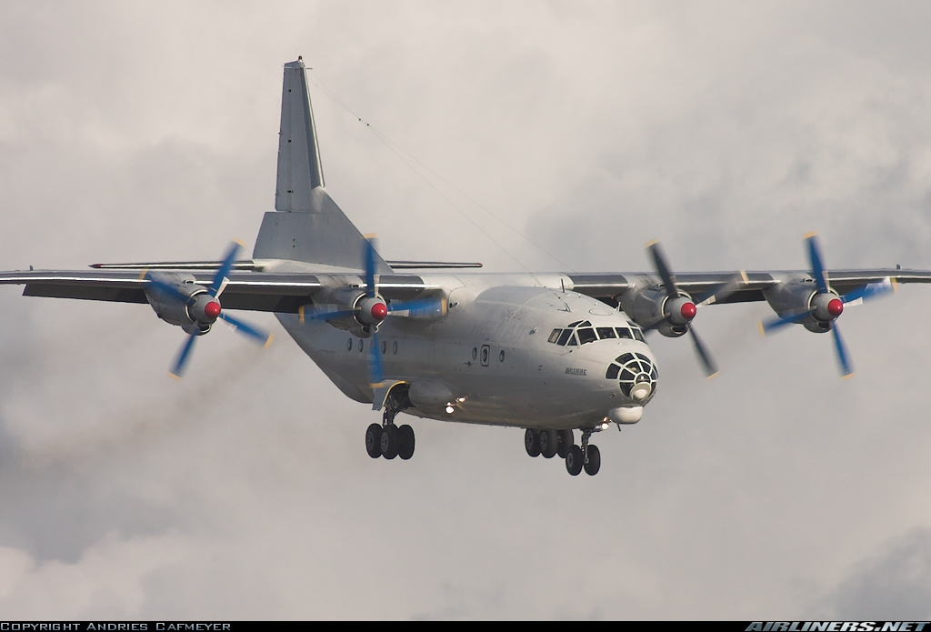 Ан12 самолет фото Antonov An-12BK - Heli Air Services Aviation Photo #1031734 Airliners.net