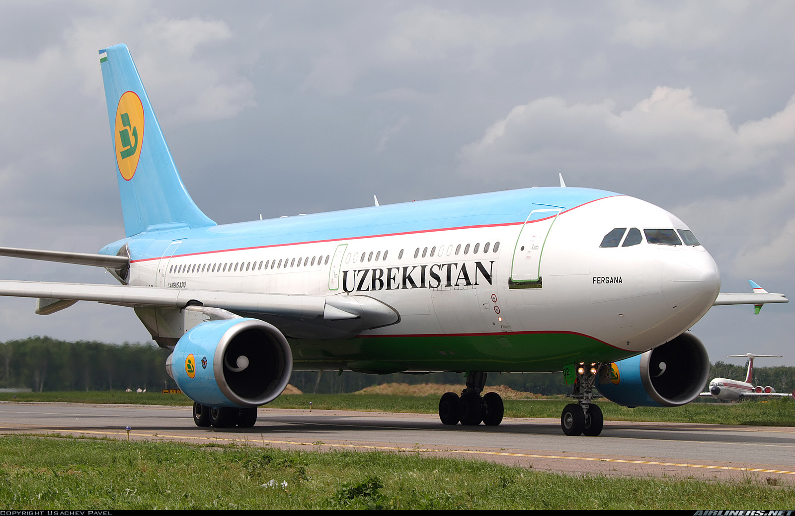 Фергана авиарейс. A310 Uzbekistan Airways. Uzbekistan Airways Airbus a310. Airbus a310 Uzbekistan. Ту 154 Uzbekistan Airways.