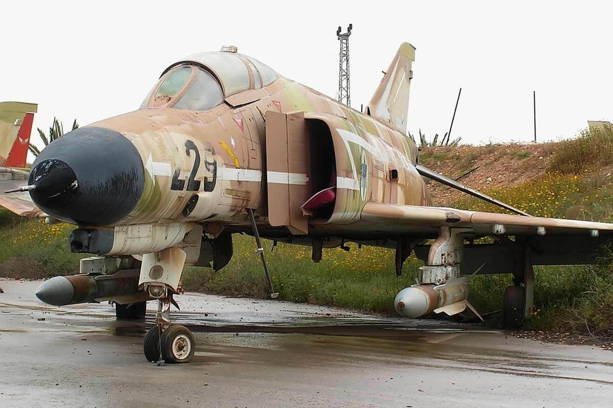 McDonnell Douglas F-4E Super Phantom - Israel - Air Force | Aviation ...