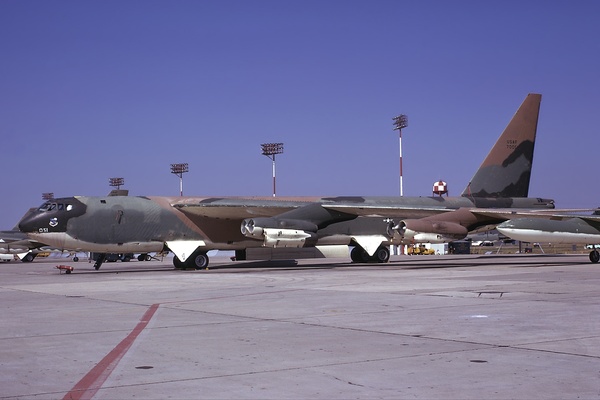 Boeing B-52F Stratofortress - USA - Air Force | Aviation Photo #0880999 ...