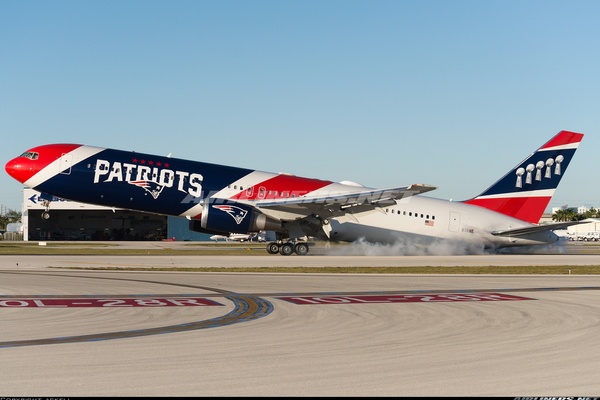 LOOK: Patriots reportedly buy two Boeing 767 planes, and they might save  money 