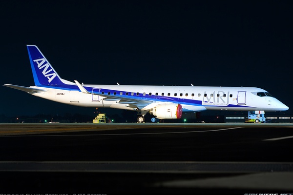 Mitsubishi MRJ-90STD - All Nippon Airways - ANA (Mitsubishi