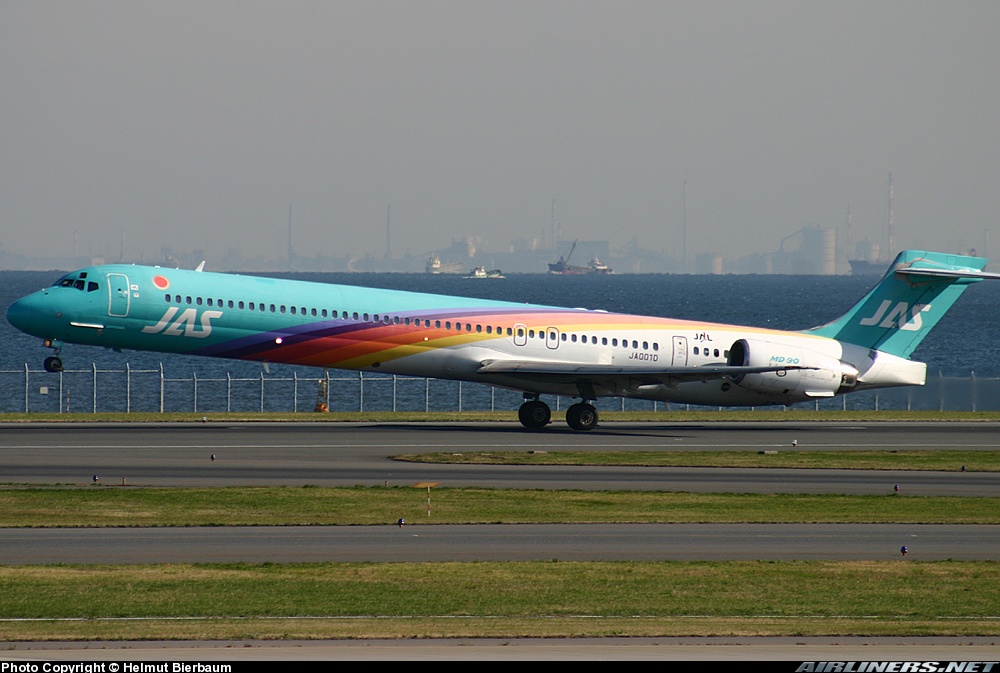 McDonnell Douglas MD-90-30 - Japan Air System - JAS (Japan 