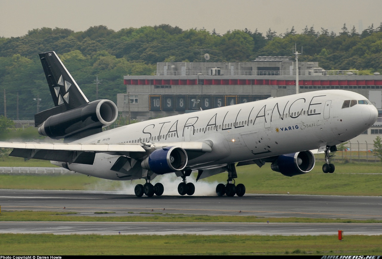 STAR ALLIANCE VARIG DC-11 - 航空機