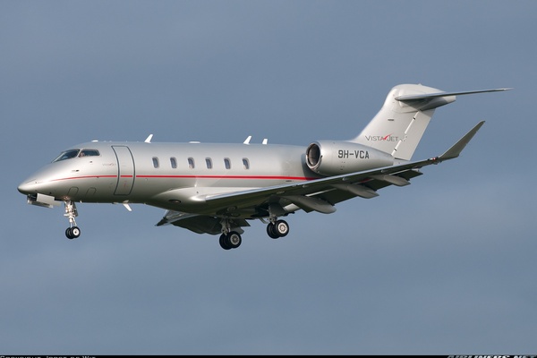Bombardier Challenger 350 (BD-100-1A10) - Untitled | Aviation Photo ...
