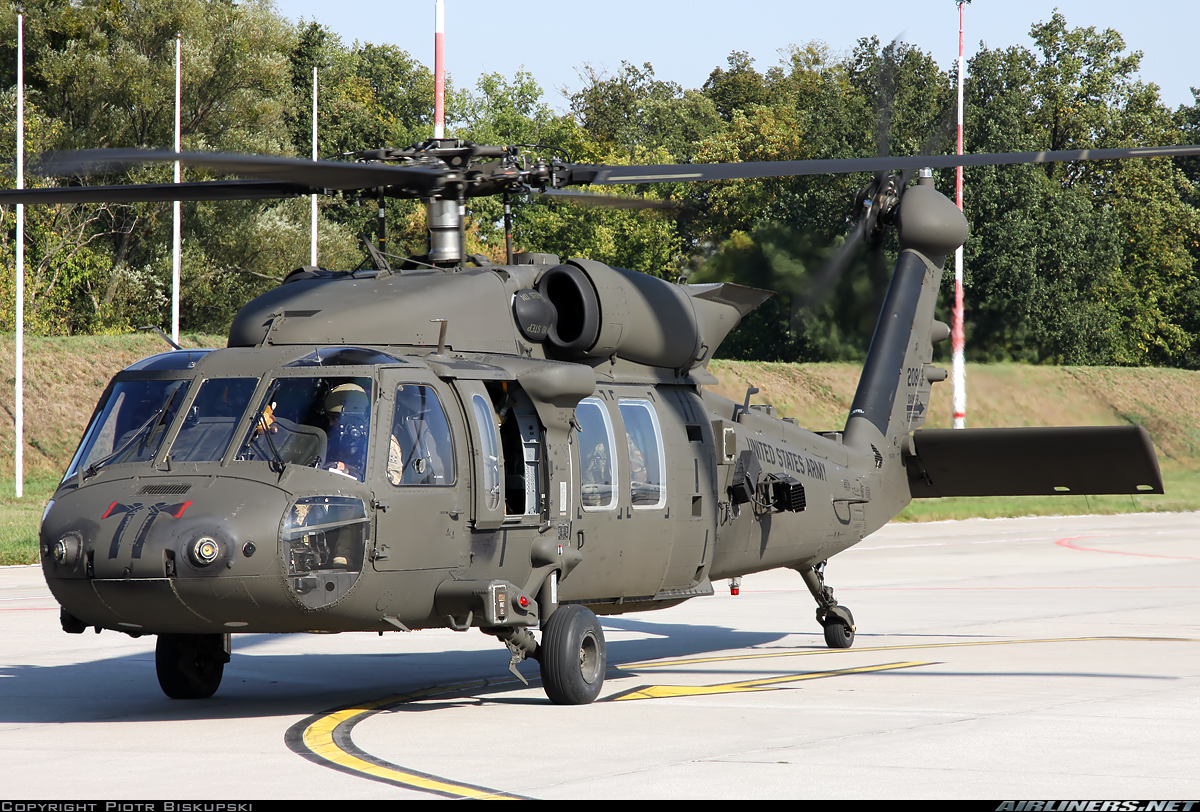 Вертолет uh 60 black hawk. Sikorsky uh-60m. Вертолёт uh-60 Black Hawk. Uh-60m Blackhawk. Uh-60a «Блэк Хоук».