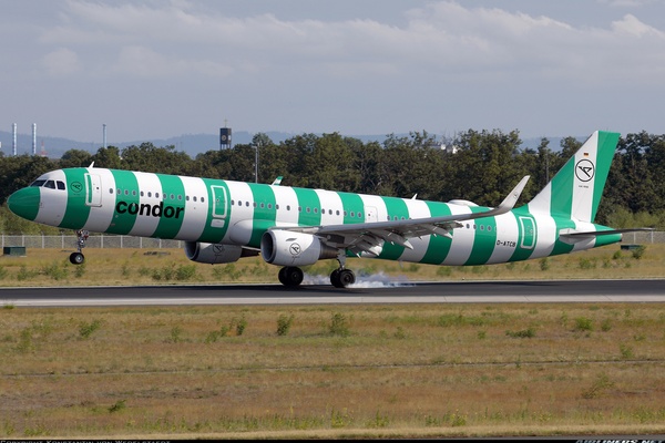 kam☆ 330px-Boeing_737-242-Adv,