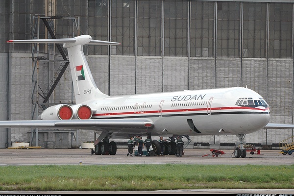 File:Aria Air Ilyushin Il-62 Sharifi.jpg - Wikimedia Commons