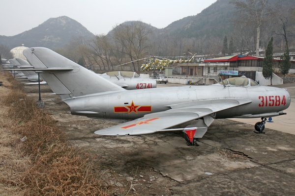 Shenyang J 5 China Air Force Aviation Photo 1209839 Airliners Net