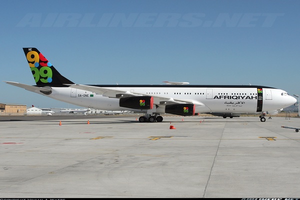 ** rare ** Afriqiyah Airways Airbus a340-213 2000 5a-one dragon wings 1:400 5522 