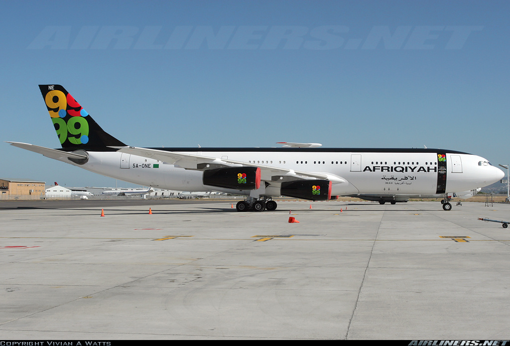 O Airbus A340-213 que pertenceu ao ditador líbio