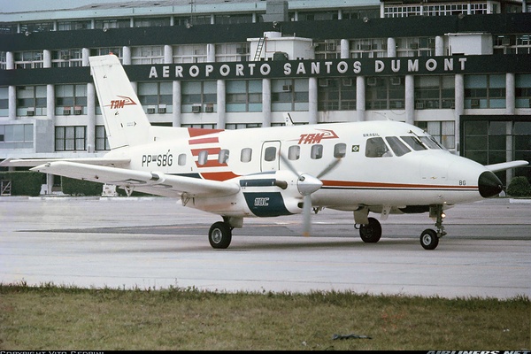 Embraer EMB-110C Bandeirante - NHR Taxi Aereo, Aviation Photo #1652970