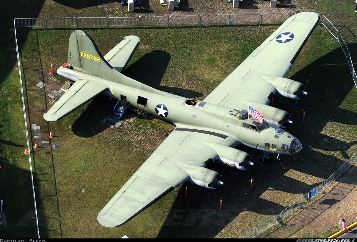 Boeing B-17F Flying Fortress (299P) - Untitled | Aviation Photo #2546919 | Airliners.net