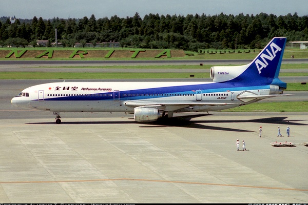 ANA L-1011 JA8521-