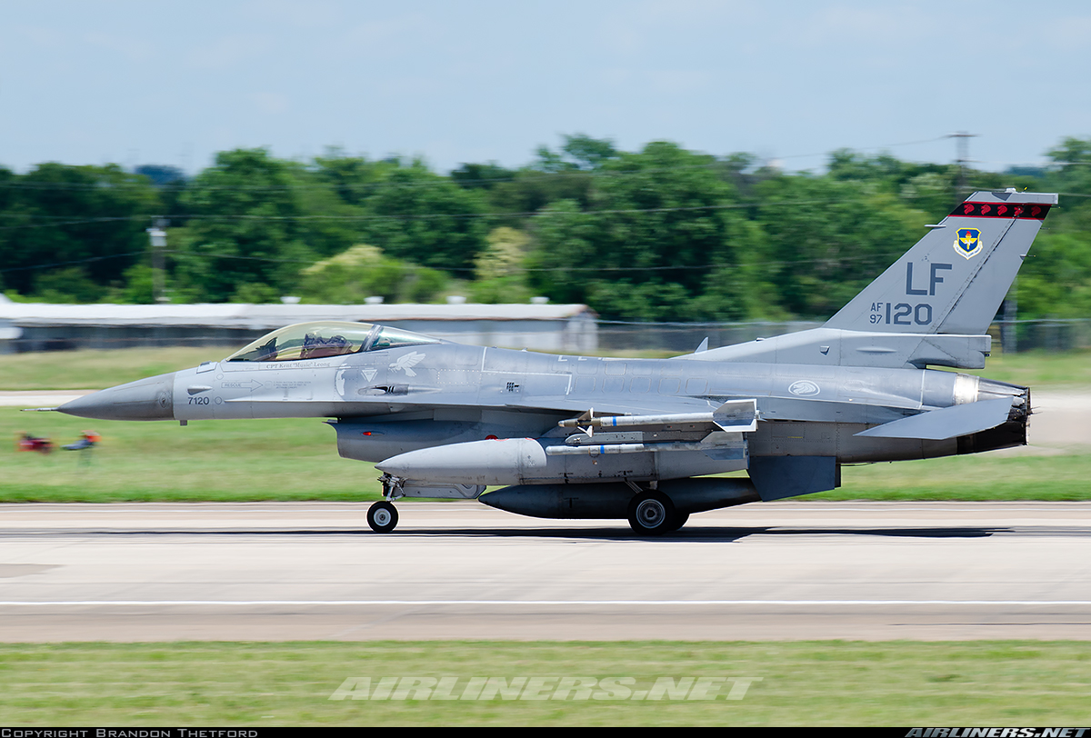 Lockheed Martin F-16CJ Fighting Falcon - Singapore - Air Force ...