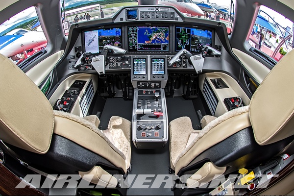 Embraer EMB-500 Phenom 100EV - Emirates | Aviation Photo #4674521 ...