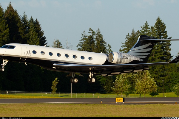 NIKE'S PRIVATE JET  Gulfstream G650 N1KE Landing at San Jose Airport 