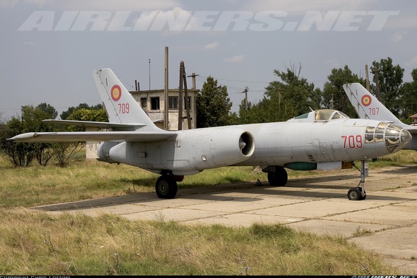 Harbin H-5B - Romania - Air Force | Aviation Photo #1112879 | Airliners.net