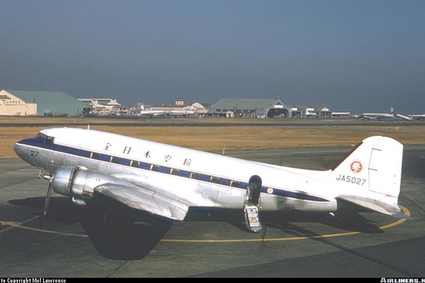 Flightline ANA 全日本空輸 Douglas ダグラス DC-3